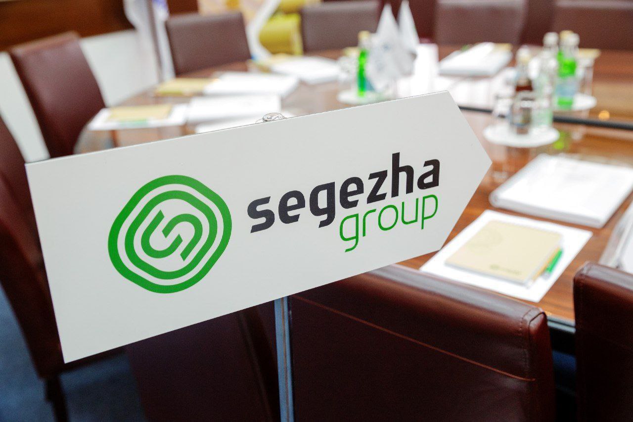 Совет директоров подконтрольного АФК "Система" лесопромышленного холдинга Segezha Group ожидаемо рекомендовал акционерам на годовом собрании отказаться от дивидендов за 2024 год. Годовое собрание акционеров Segezha должно пройти в заочной форме 23 июня, дата закрытия реестра для участия в голосовании - 2 июня. #sgzh