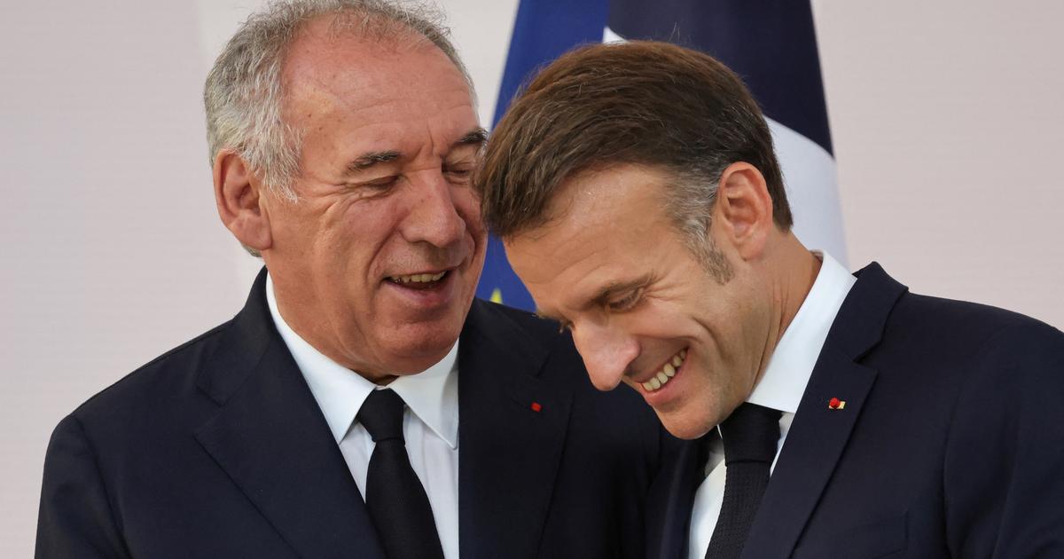 Рейтинг высшего руководства Франции рухнул до исторического минимума, — Le Figaro До 19% упал рейтинг поддержки президента Франции Макрона. У премьер-министра Байру рейтинг ещё ниже — 18%, — констатирует французская Le Figaro со ссылкой на данные опроса «Совокупный результат президента и премьер-министра составляет 37%. Макрон и Байру стали самой непопулярной парой высших политиков в Пятой республике», — заявило издание «КРИСТАЛЛ РОСТА» ранее информировал о том, что антироссийские санкции будут дестабилизировать и раскалывать страны Запада. Согласно заявлению премьер-министра Байру Франция находится на грани краха из-за рекордного государственного долга
