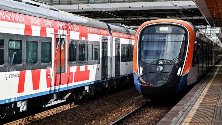 Поезда на МЦД 3 задерживаются из за остановки состава по техническим причинам на станции Перово На участке Люберцы Авиамоторная они временно следуют по другому пути с остановкой на Выхино Совместно с Московской железной дорогой МЖД принимаются меры для восстановления штатного режима расписания Фото пресс служба мэра и правительства Москв