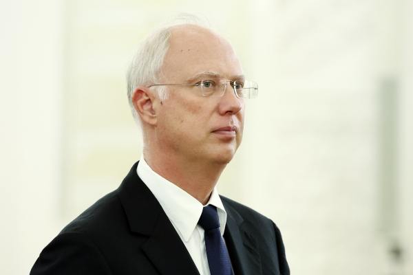 Кирилл Дмитриев назвал объём потерь ЕС от сокращения поставок газа из России Ущерб европейской экономики уже превысил один триллион евро, подчеркнул глава Фонда прямых инвестиций, спецпредставитель президента РФ по инвестиционно-экономическому сотрудничеству. Он напомнил, что потери США от санкций превышают 300 миллиардов долларов. «И очень знаково, что президент Дональд Трамп об этом сказал пару дней назад. Это первое признание со стороны Соединённых Штатов, что ограничения наносят вред американскому бизнесу», — добавил Дмитриев. Подпишись на «Говорит Москва»