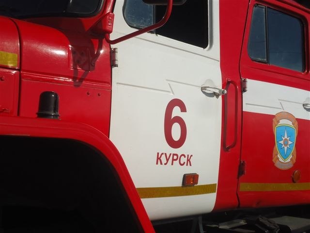 В центре Курска проходят плановые пожарно-тактические учения. МЧС России просит быть внимательнее и уступать дорогу спецтехнике, — сообщили в ведомстве.  Сейм   Курская область