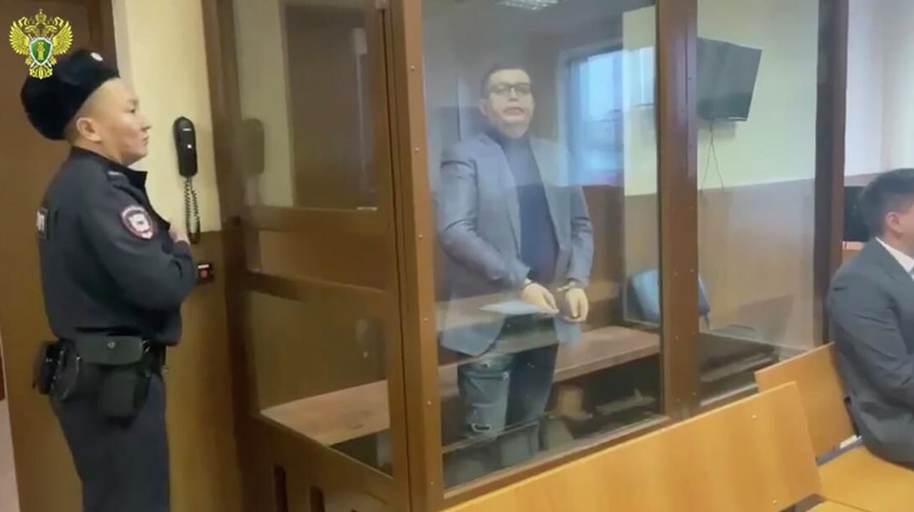 Российский суд приговорил экс директора департамента Аэрофлота Михаила Минаева к 9 годам колонии за растрату более чем 3 8 млрд рублей AFLT Денежные средства предназначались для оплаты договоров лизинга воздушных судов и взаимосвязанных с ними сделок а фактически оказались у подконтрольной Михаилу Минаеву фирмы jkinvest news jkinvest