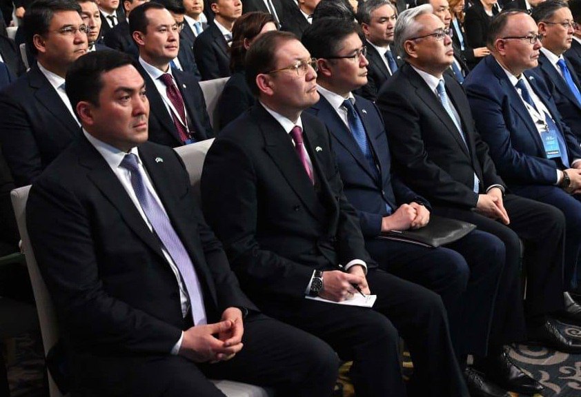 Факт Министр энергетики Казахстана Ерлан Аккенженов возглавил с казахстанской стороны межправительственную комиссию по торгово экономическому сотрудничеству с Финляндией Комментарий Решение обнародовано на прошедшем вчера в Астане в рамках визита президента Финляндии Александра Стубба бизнес форуме Казахстан Финляндия в ходе которого энергетика обозначена как ключевое направление для партнёрства между странами   Казахстанская сторона в частности подтвердила заинтересованность в развитии сотрудничества с компанией Wärtsilä одним из мировых лидеров в области гибких технологий производства электроэнергии Учитывая что Финляндия является признанным лидером по внедрению зеленых технологий совместная реализация проектов в области ВИЭ открывает значительные перспективы отмечает Министерство энергетики РК в пресс релизе по итогам бизнес форума В рамках официального визита было подписано 15 документов в том числе в нефтегазовой сфере меморандум о сотрудничестве в сфере ликвидации аварийных разливов нефти и поддержки морских операций между АО Теңіз жасағы и Lamor Corporation Plc Подписка на ежедневные новости нефтегазовой отрасли Казахстана   t me oilgazKZ