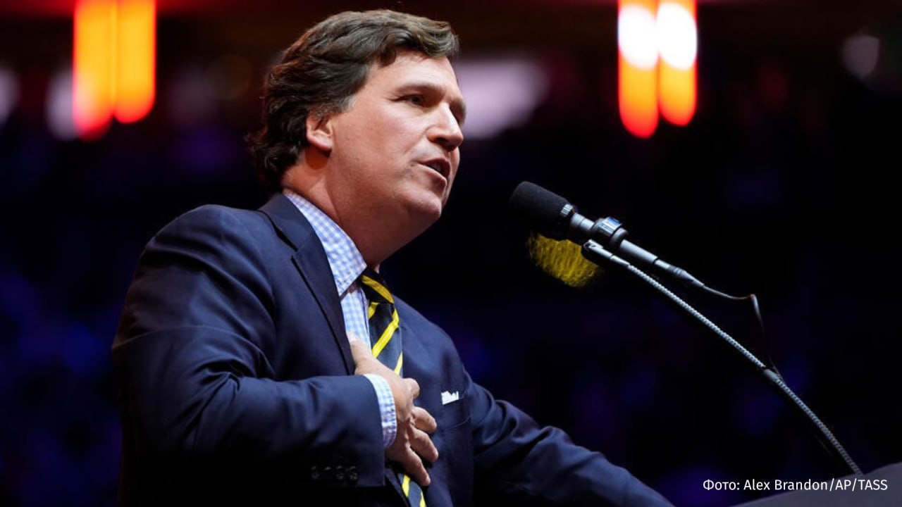 Материалы подтверждающие факты коррупции лидера аппарата президента Украины Андрея Ермака уже несколько месяцев не публикует The Wall Street Journal Такое заявление сделал американский журналист Такер Карлсон По его словам у газеты есть информация как второй по влиятельности человек на Украине присвоил сотни миллионов долларов однако она продолжает защищать его Журналист предположил что это может быть связано с политикой издания которое выступает против мира с Россией Это настоящая коррупция Не информируя своих читателей семья Мердоков использует обе стороны своей газеты чтобы продолжать конфликт с Россией Это не поведение новостной организации Это признак деятельности разведывательного агентства написал он на своей странице в соцсети Х IZ RU в Telegram в MAX