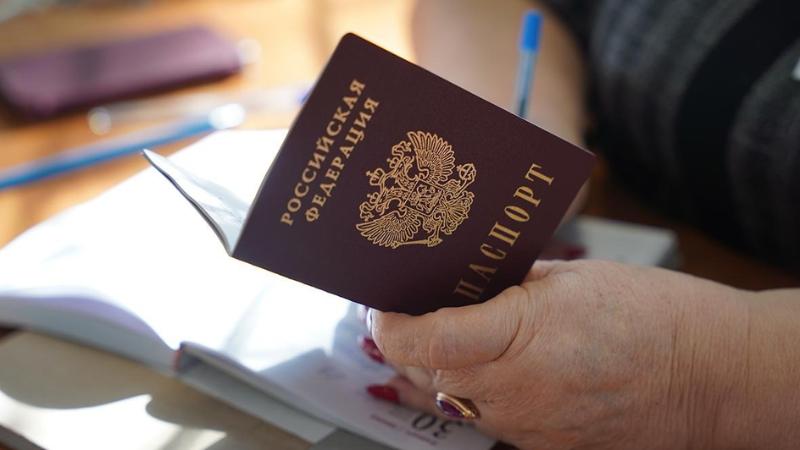 Эстония запретила въезд участвовавшим в СВО россиянам Власти Эстонии приняли решение запретить въезд в страну 261 гражданину Российской Федерации принимавшему участие в специальной военной операции на Украине Об этом сообщил министр иностранных дел республики Маргус Цахкна на своей странице в социальной сети X передает gazeta ru   telegra ph EHstoniya zapretila vezd uchastvovavshim v SVO rossiyanam 01 12