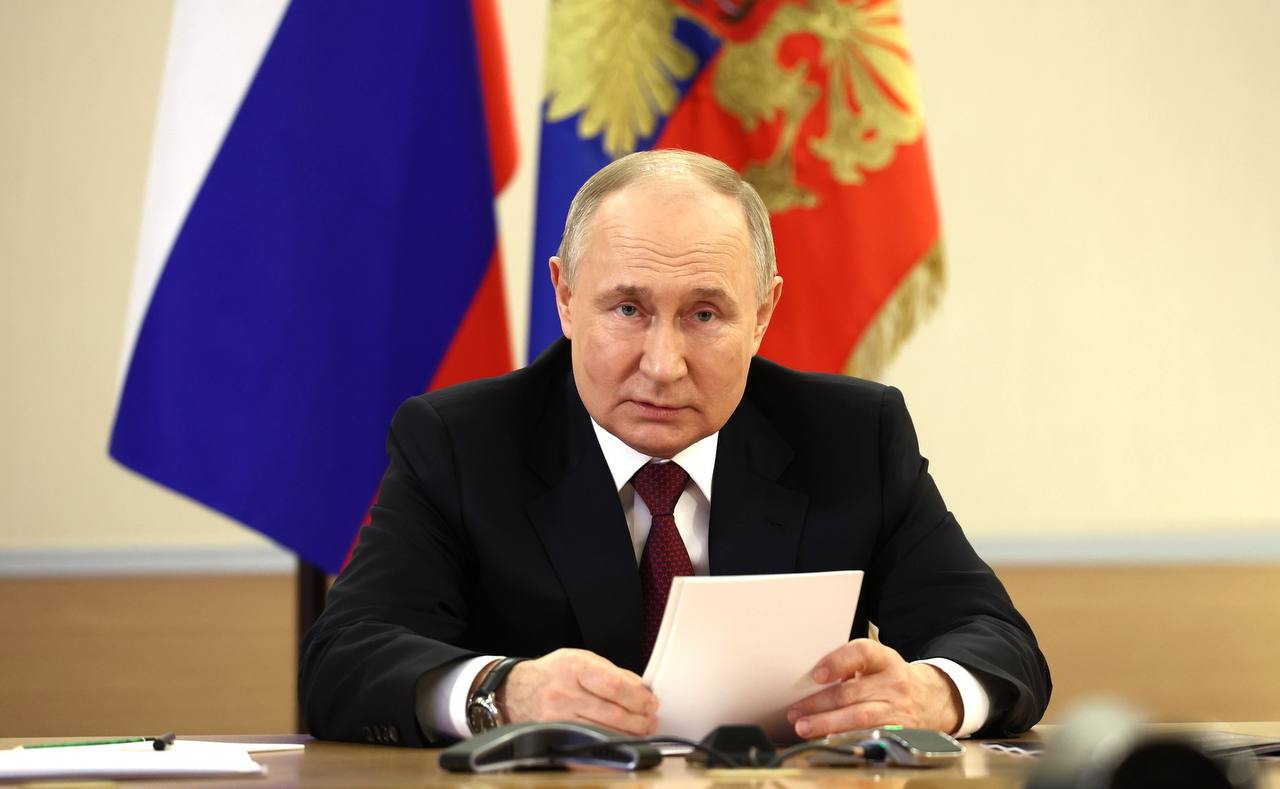 Путин на следующей неделе проведет совещание с членами правительства и заседание Совета безопасности