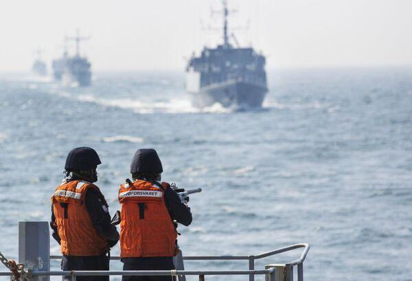 В Балтийском море зафиксировали сигналы кораблей призраков НАТО В реальности они находились в других районах Мирового океана Об инциденте финская газета Helsingin Sanomat написала со ссылкой на данные национального Агентства транспорта и коммуникаций Traficom Издание отметило что в понедельник в судоходных службах произошли странные сбои В результате акватория моря виртуально оказалась переполнена кораблями В качестве примера привели испанский эсминец который по данным систем идентификации находился в Финском заливе хотя на самом деле следовал из Сомали в Японию В Traficom охарактеризовали ситуацию как масштабный сбой связанный исключительно с проблемами в коммерческих службах слежения Подписаться на Говорит Москва Telegram VK MAX
