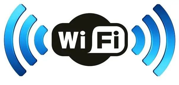 Андрей Чибис рассказал мурманчанам о бесплатных точках Wi‑Fi, которыми можно воспользоваться, пока глушат мобильный интернет "105 точек с доступом в интернет — библиотеки, торговые центры, банки и другие общественные места — собрали в интерактивной карте на портале правительства региона: gov-murman.ru/wi-fi.php А в отделениях МФЦ и Центрах цифровых компетенций оборудовали рабочие места с доступом к госуслугам, региональному порталу «Наш Север», «Пушкинской карте», Росреестру и другим площадкам", - сообщил глава региона.