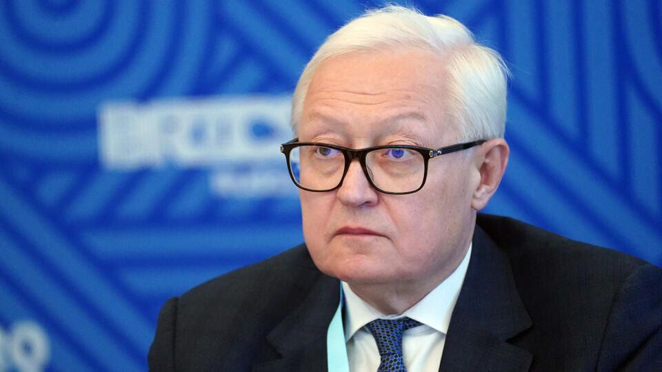 Владимир Путин продлил срок госслужбы замглавы МИД России Рябкову до 2026 года.  Дипломату в июле исполнится 65 лет.    Оперативно о политике
