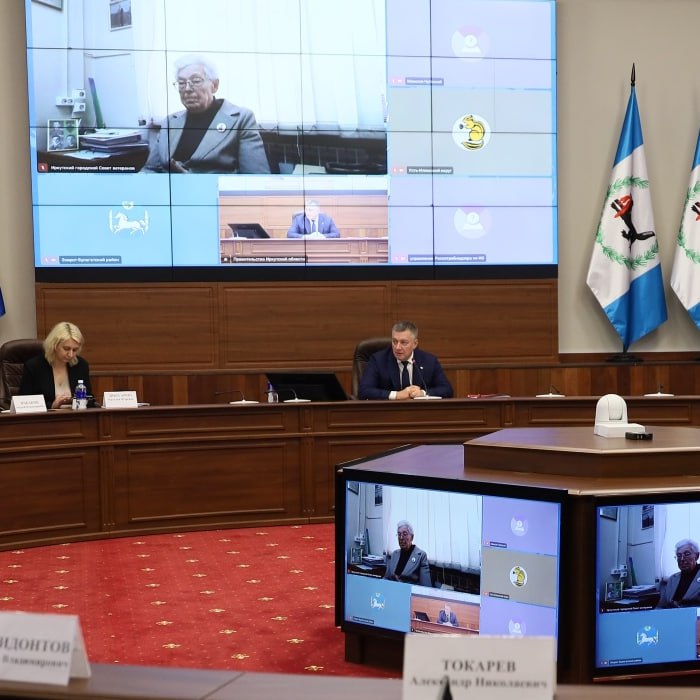 В Иркутской области началась подготовка к празднованию 81 годовщины Победы в Великой Отечественной войне Предварительный план уже готов Сейчас в него включены более 90 мероприятий список будет дополняться Речь идет как о культурно массовых так и о спортивных событиях Важным моментом является план по проведению акции Бессмертный полк в очном формате Также в этом году откроется региональный Центр патриотического воспитания на базе Дома офицеров Подписаться на канал