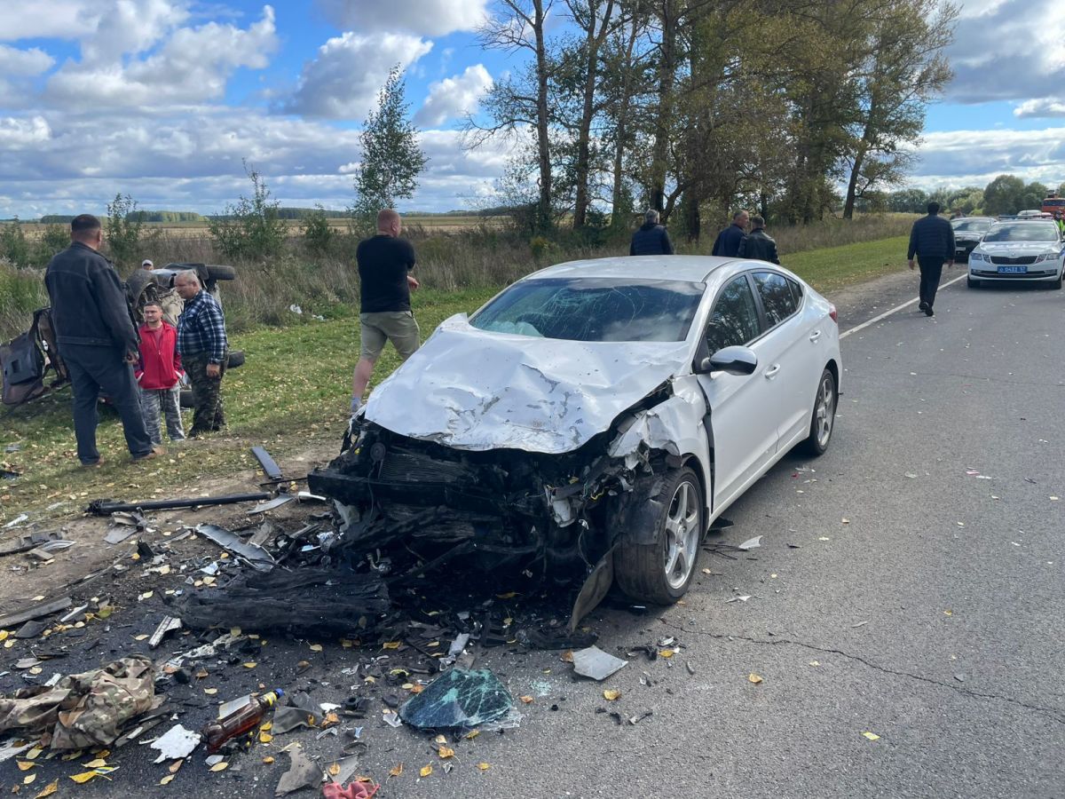 Под Орлом погибли двое взрослых и один несовершеннолетний newsorel ru fn 1726932 html Утром на автодороге Калуга Перемышль Орёл произошла страшная авария Три человека погибли еще трое пострадали Прислать новость Подписаться