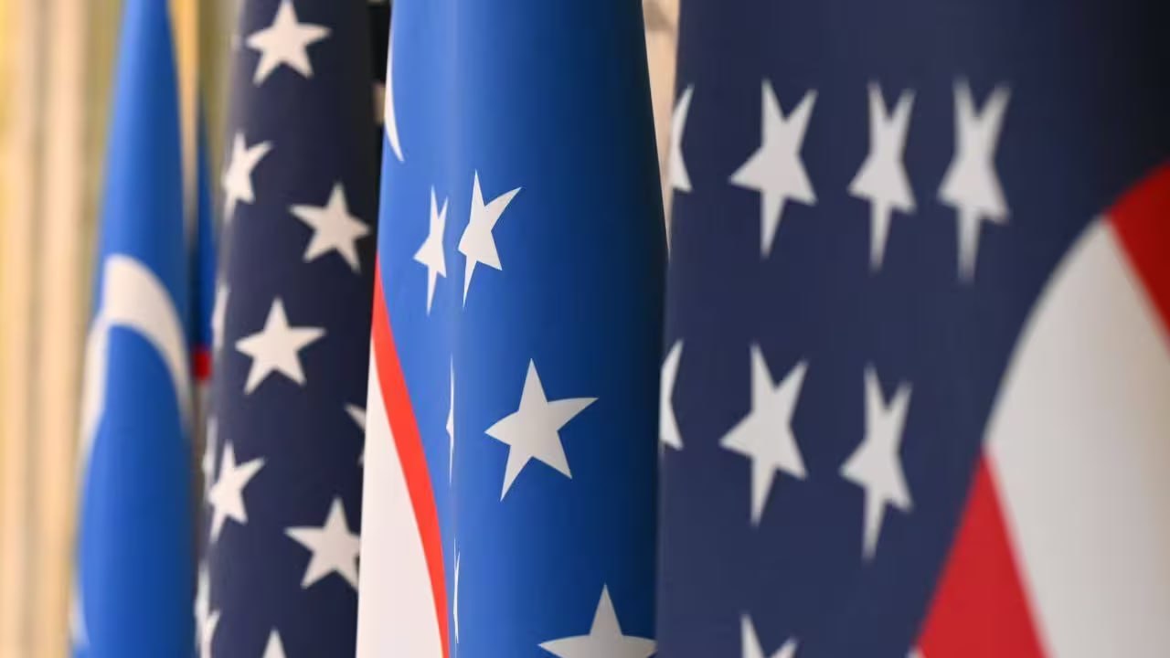 При посольстве Узбекистана в США вводится должность советника посланника Администрации президента Президент подписал указ о создании Американо узбекского совета а также введении должности советника посланника МИД поручено проработать вопрос об открытии дополнительных консульств на территории США uznews uz ru news 104803 uznews