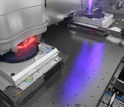 Substrate представил рентгеновскую литографию для конкуренции с ASML и TSMC TrendForce Инструменты для EUV литографии от ASML играют ключевую роль в производстве передовых чипов Такие техногиганты как TSMC Samsung и Intel вкладывают значительные средства в их приобретение Американский стартап Substrate намерен бросить вызов доминированию голландцев