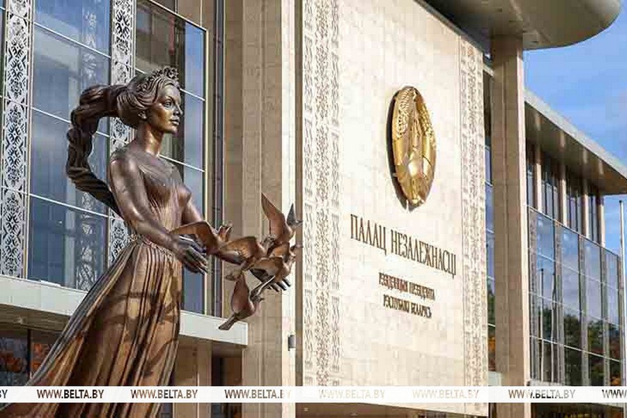 Александр Лукашенко в развитие решений ВНС произвёл кадровые перестановки в судейском корпусе