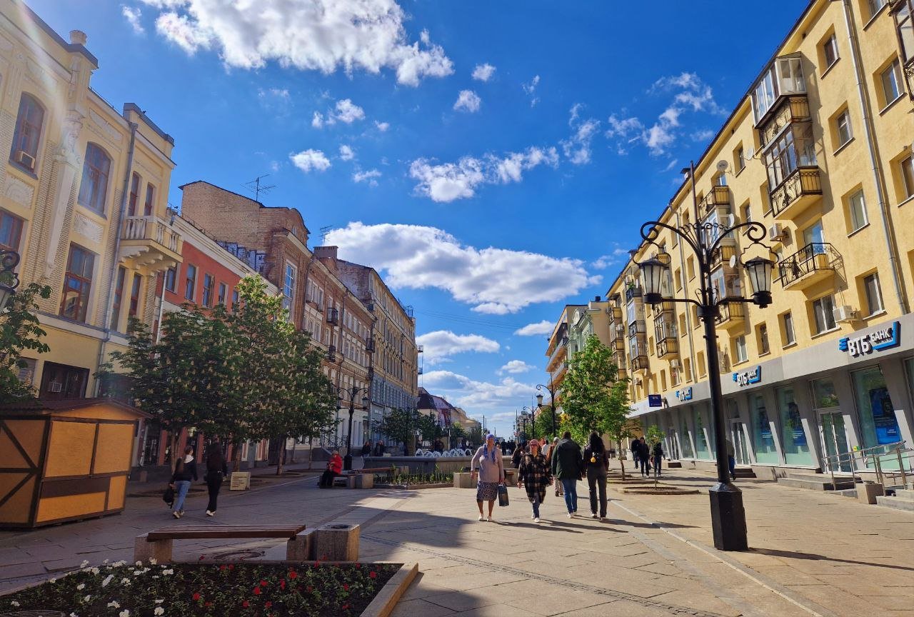 В Самаре и Тольятти с 1 января 2026 года введут туристический налог Налог будут взимать с оплаты за аренду номеров в отелях хостелах и гостиницах oboz info v samare i tolyatti s 1 yanvarya 2026 goda vvedut turisticheskij nalog