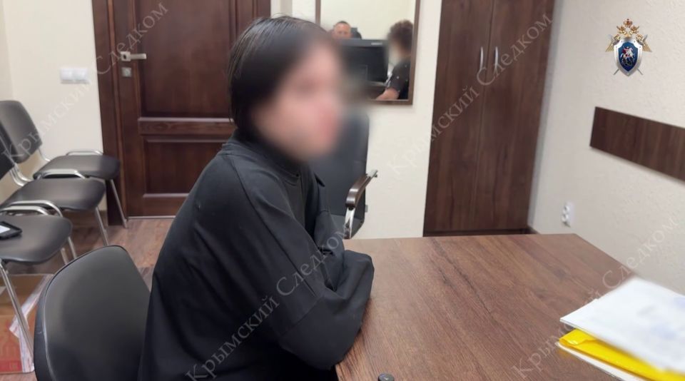 Парень и девушка из Евпатории подозреваются в пропаганде нацизма Среда, 13 августа. «Крым 24».22-летний юноша и его 19-летняя девушка из Евпатории подозреваются в реабилитации нацизма. Об этом сообщили в пресс-службе ГСУ СК России по Крыму и Севастополю. Видео: Следком Крыма и Севастополя Следователи продолжают расследование уголовного дела против 22-летнего юноши, обвиняемого в убийстве жителя Джанкоя. Во время расследования были обнаружены другие правонарушения. В июне парень сделал оскорбительное фото на мемориале «Братская могила жертв фашистского террора 1941-1942 годов» и отправил его своей девушке, которая разместила его в Telegram-канале с непристойным комментарием. Теперь в отношении них возбуждено уголовное дело за оскорбление памяти защитников Отечества. Также... Подробнее>>>