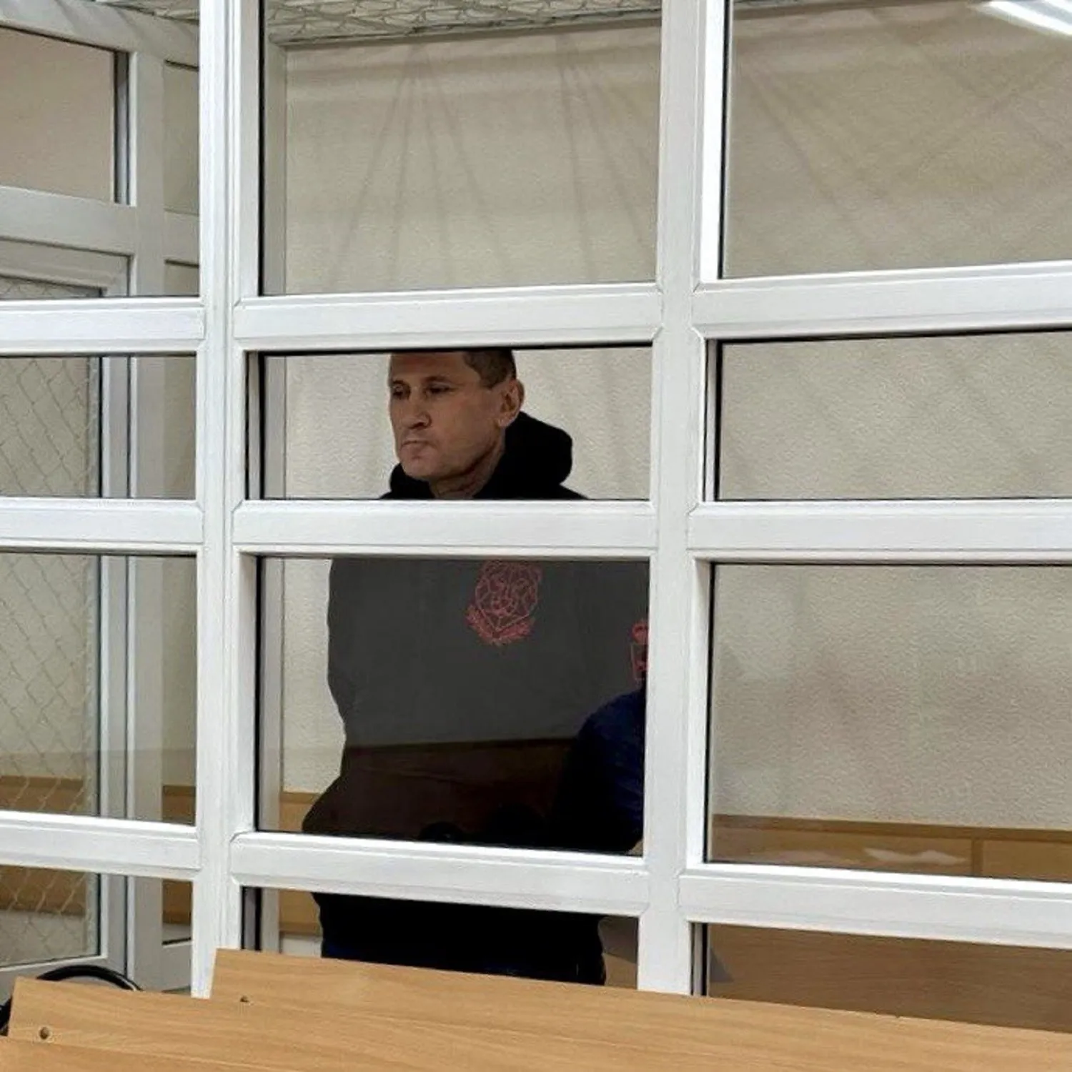 Дело о взятке представителю Минобороны направлено в суд Новое дело Дмитрия Дробинина уже гвардии ефрейтора направлено в Пермский гарнизонный военный суд В ближайшее время оно поступит в инстанцию обвинительное заключение утверждено военным прокурором Есть версия что частично Дробинин согласился с версией следствия по делу о хищении 2 млн рублей у сослуживца по воинской части Или по делу о передаче взятки за возможность комиссоваться и больше не служить в зоне СВО Впрочем узнаем все это в суде Уже скоро       Подписаться на Properm ru в MAX