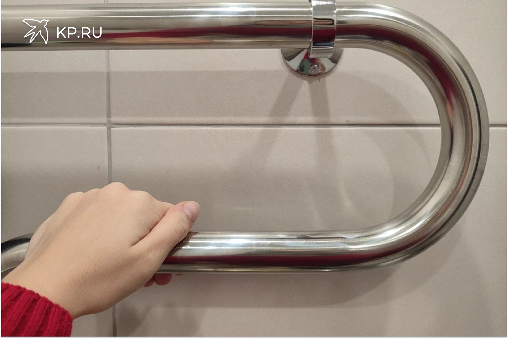 В Воронеже жители Северного района остались без горячей воды и тепла Авария на теплосети случилась у здания котельной рядом с переулком Ботаническим 45К Специалисты местного филиала РИР Энерго 22 декабря предупредили воронежцев об отключении горячей воды и отопления на восьми улицах Северного района из за неотложных работ У здания котельной на участке теплосети рядом с переулком Ботаническим 45К обнаружили повреждение дренажа Аварию планируют устранить к 15 00 Подача тепла и воды будет ограничена по следующим адресам ул Беговая 2 1 4 1 6 6 1 6 2 6 3 6 4 8 8 1 8 2 8 3 10 10 2 10 3 10 4 10 5 14 20 51 53 55 57 65 67 69 71 73 ул Хользунова 3 5 7 9 13 15 17 19 21 21а 23 23а 25 29 31 33 35 37 39 41 Московский пр т 42 44а 46 54 56 58 60 68 70 72 76 78 80 ул 45 Стрелковой Дивизии 104 106 108 116 125 127 ул Шишкова 57 61 63 65 67 69 пер Славы 1а 3 3а 5 7 9 10 пер Ботанический 47а пер Ученический 7 По словам ресурсоснабжающей организации ремонтные бригады уже на месте