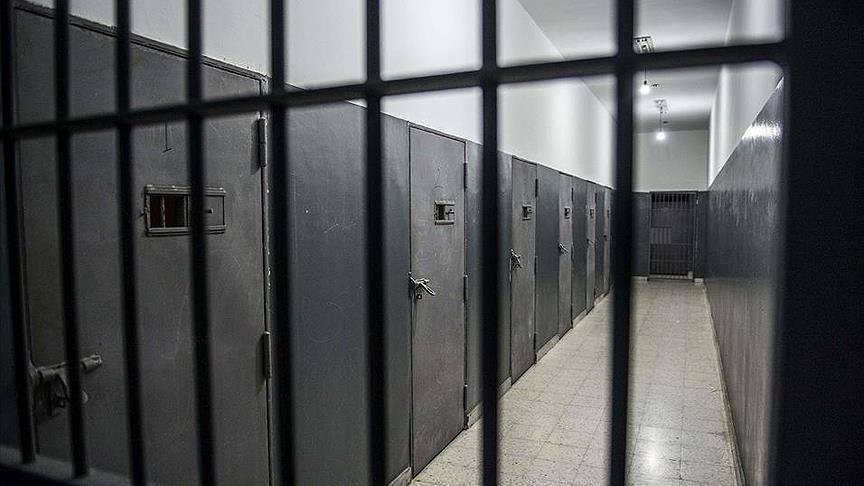 11 казахстанцев осудили за разжигание розни С начала 2025 года в Казахстане к лишению свободы приговорили 11 человек за разжигание национальной и религиозной розни сообщили в прокуратуре Астаны Один из случаев местный житель в прямом эфире TikTok оскорблял другую нацию и провоцировал межэтнический конфликт Суд признал его виновным и назначил наказание Прокуратура напоминает за подобные действия предусмотрена уголовная ответственность вплоть до 20 лет лишения свободы kursivm kursiv news