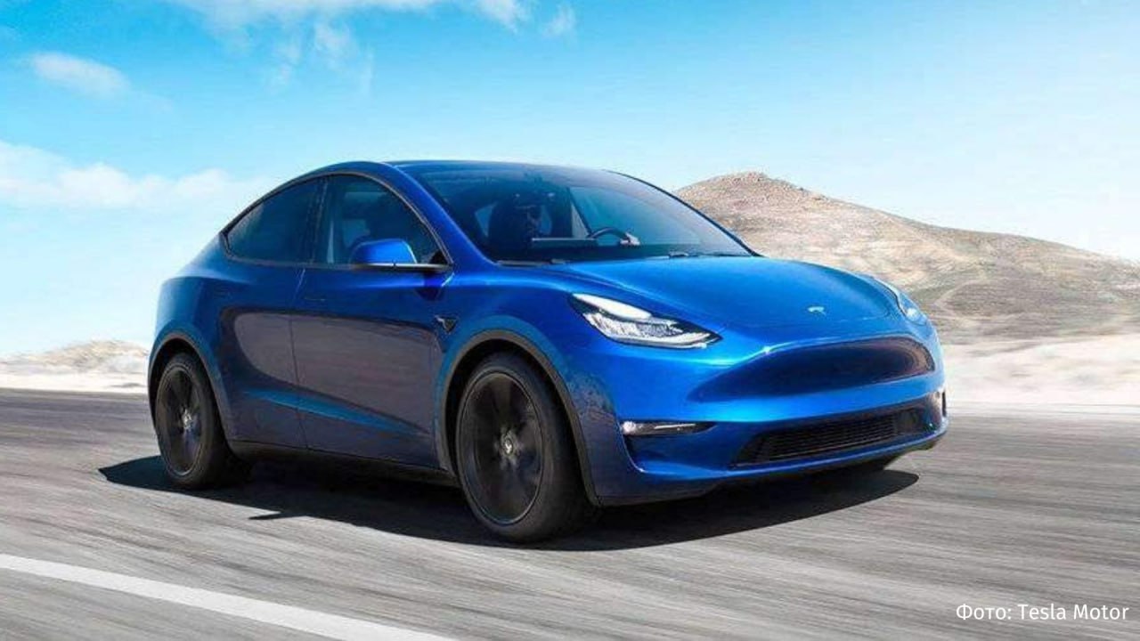 Tesla Model Y впервые в истории в беспилотном режиме доставлена покупателю, сообщил Илон Маск в своем посте в X. Электромобиль самостоятельно проехал от завода до дома клиента, преодолев городской маршрут и автомагистрали. "В машине не было ни людей, ни удаленных операторов, управляющих ею в любой момент. Полностью автономно!" — написал он. По словам Маска, это первый в мире случай, когда автомобиль совершил поездку по общественным дорогам абсолютно самостоятельно. Буст Отправить новость