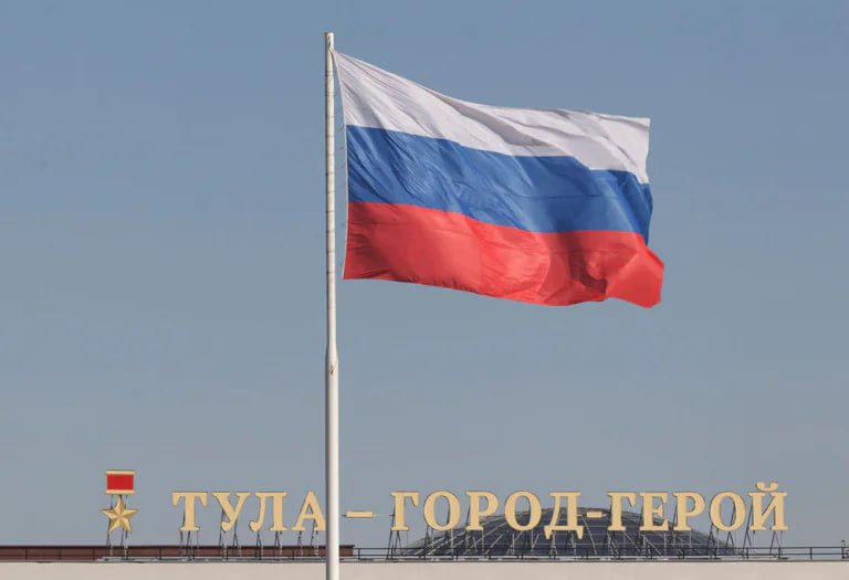 Миграционный учет госбезопасность и поддержка ветеранов СВО какие законы вступают в силу с декабря О новых законах которые начнут действовать с понедельника рассказал председатель Госдумы Вячеслав Володин Среди нововведений  На границе начнут массово собирать биометрию мигрантов Система учета иностранцев станет жестче  С этого месяца получить полис ОМС можно будет только после 5 лет легальной работы в России  За склонение детей к терроризму теперь грозит пожизненный срок Отменены сроки давности по таким делам а уголовная ответственность наступает с 14 лет  НКО которые помогают участникам спецоперации будут получать господдержку