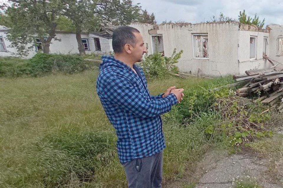 На Херсонщине будут судить участника незаконного вооруженного формирования В Херсонской области завершено расследование уголовного дела в отношении жителя поселка Рыково. «Следствием установлено, что в декабре 2015 года 35-летний обвиняемый добровольно вступил и принимал участие в вооруженном формировании «Крымско-татарский добровольческий батальон имени Номана Челебиджихана» организация признана террористической и запрещена на территории Российской Федерации , - сообщили в СУ СК России по Херсонской области. Согласно официальной версии, с декабря 2015 по май 2016 года обвиняемый перевозил участников незаконного движения от мест их проживания на территорию лагеря. Уголовное дело направлено прокуратурой в Генический районный суд для рассмотрения по существу. Организация признана террористической и запрещена на территории Российской Федерации.