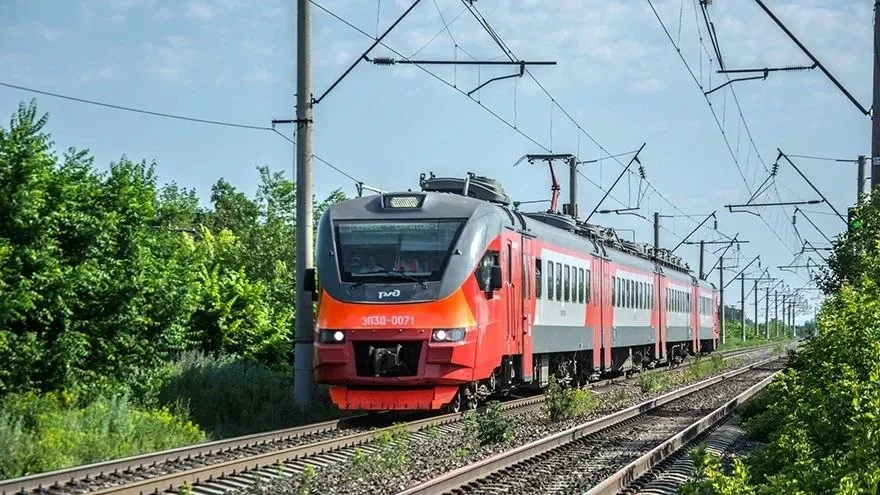 В Волгограде запустят дополнительные электрички после матча Ротора с Акроном 20 мая Поезд 6339 Краснооктябрьская Шпалопропитка отправится со станции Краснооктябрьская в 22 03 с остановки Мамаев курган в 22 10 и прибудет на станцию Шпалопропитка в 23 16 Поезд 6437 6438 Волгоград 1 Волжский тронется со станции Волгоград 1 в 22 15 с остановки Мамаев курган в 22 21 и закончит поездку на станции Волжский в 22 59 Подписаться Перейти на сайт MAX