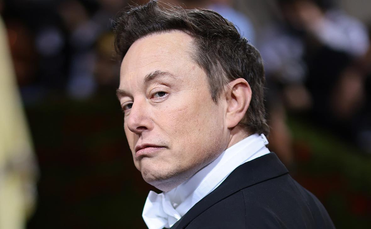 Илон Маск стал первым в истории человеком с состоянием выше 700 млрд долларов Он стал богаче после того как верховный суд штата Делавэр отменил решение суда нижестоящей инстанции признавшего недействительным вознаграждение бизнесмена в виде опционов на акции Tesla Сейчас оно оценивается в 139 миллиардов долларов Подписаться на Говорит Москва Telegram VK MAX