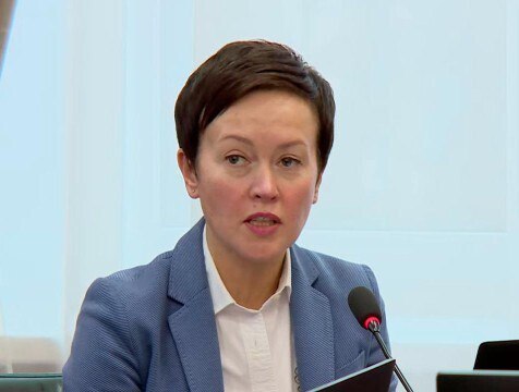 Замгубернатора Калужской области указом Путина отмечена госнаградой Владимир Путин подписал указ о присвоении почётных званий и о награждении орденами медалями и знаками отличия В этом перечне значится заместитель губернатора Калужской области Карина Башкатова удостоена медали ордена За заслуги перед Отечеством II степени http gtrk kaluga ru news gosudarstvo news 58370