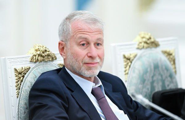 Романа Абрамовича обнаружили в базе сайта Миротворец Личные данные российского миллиардера были внесены в черный список Украины с марта 2022 года Среди причин указаны поддержка России ВС РФ и лоббирование российских интересов Подписывайтесь на Подъём