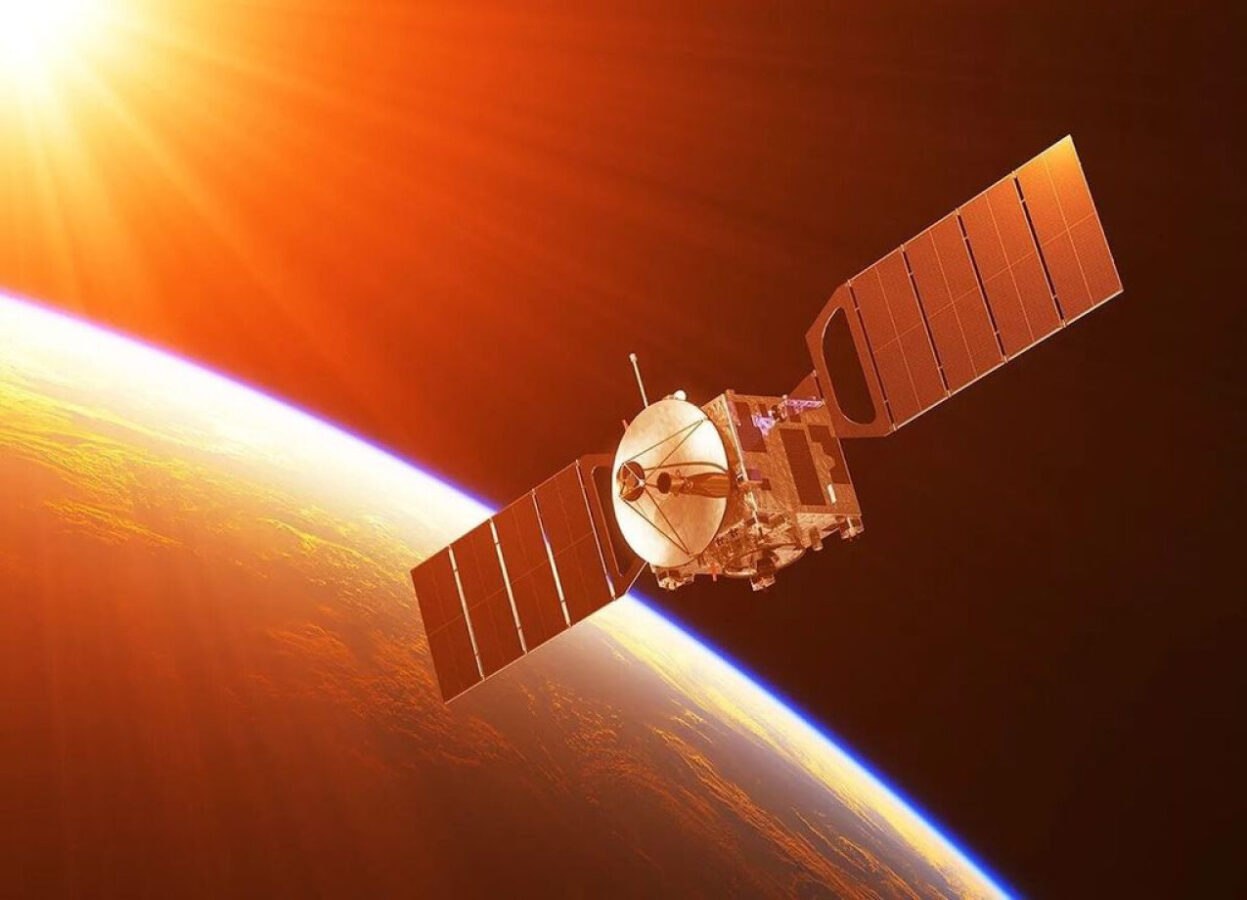 Весна близко в Калмыкии начинается солнечная интерференция С 18 февраля по 27 марта в республике будет наблюдаться явление солнечной интерференциии сопровождаемое помехами приему эфирного телевидения Продолжительность явления интерференции не более пяти минут в сутки График интерференции опубликован на сайте ртрс рф раздел Временные отключения телерадиоканалов и в Кабинете телезрителя вкладка Работа объектов вещания в мобильном приложении Телегид вкладка Вещание Телефон горячей линии РТРС по вопросам цифрового эфирного телевидения 8 800 220 20 02 звонок из любой точки России бесплатный