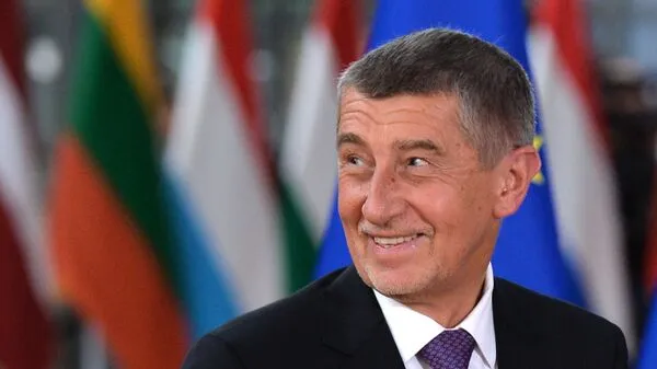 Бабиш рассказал о призывах чешского МИД надавить на Казахстан Премьер министр Чехии Андрей Бабиш в эфире телеканала TV Nova рассказал что сотрудники МИД страны призывали его надавить на Казахстан чтобы республика сократила связи с Россией передает 4 мая телеграм канал Украина ру