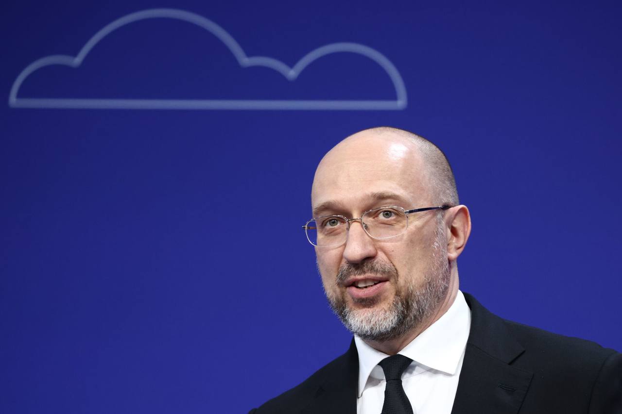 Верховная рада поддержала отставку Дениса Шмыгаля с должности министра обороны Украины БайБайден в МАХ