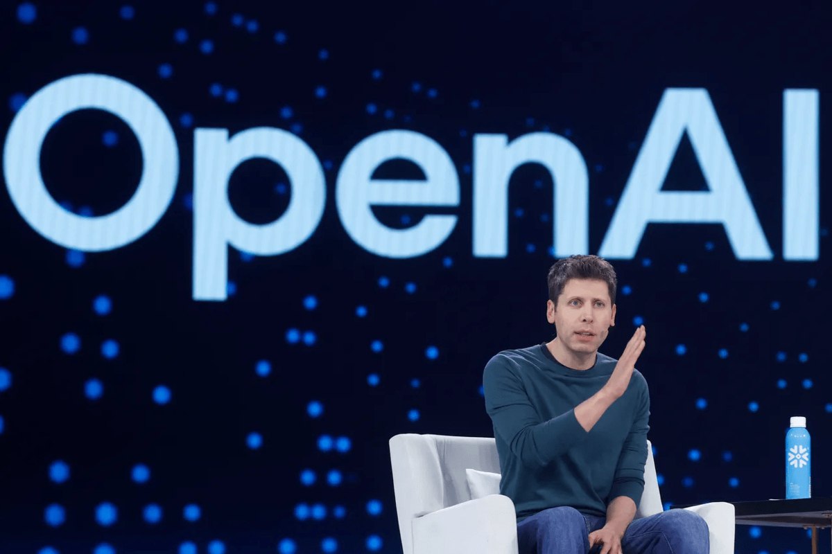 OpenAI задумалась о пересмотре выплат своим сотрудникам, узнало Wired. Компания общается со специалистами и ищет «способы вознаграждения». Как минимум восемь её специалистов уже переманила к себе запрещённая в России Meta vc.ru/ai/2071031