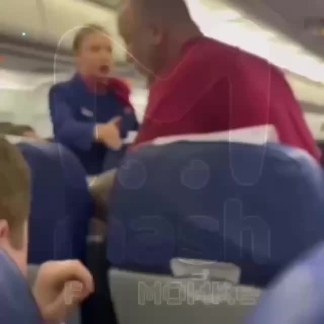 Неадекватный пассажир задержал вылет рейса Сочи - Петербург