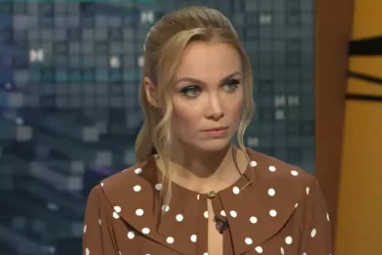 Все кончено Татьяна Арнтгольц осталась одна с двумя детьми Стало известно какое решение принял суд по делу о расторжении брака актрисы Актер Марк Богатырев и актриса Татьяна Арнтгольц официально развелись Судебное заседание прошло в мировом суде Нижегородского района Москвы однако ни один из супругов не явился на процесс Судья удовлетворила иск Богатырева о расторжении брака и огласила решение о его расторжении Подпишись на 7Дней