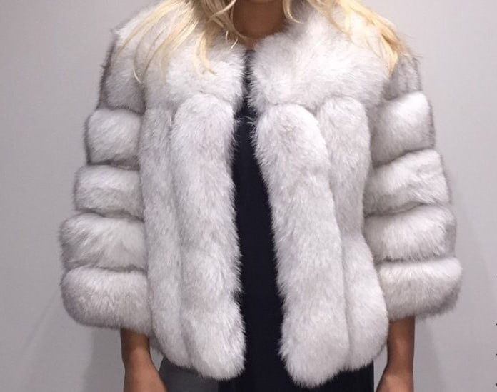 Продажи шуб и дубленок из искусственного меха в России выросли в четыре раза за год Они вошли в топ 3 самых популярных предметов гардероба из зимней верхней одежды у покупателей Больше новостей в Daily News