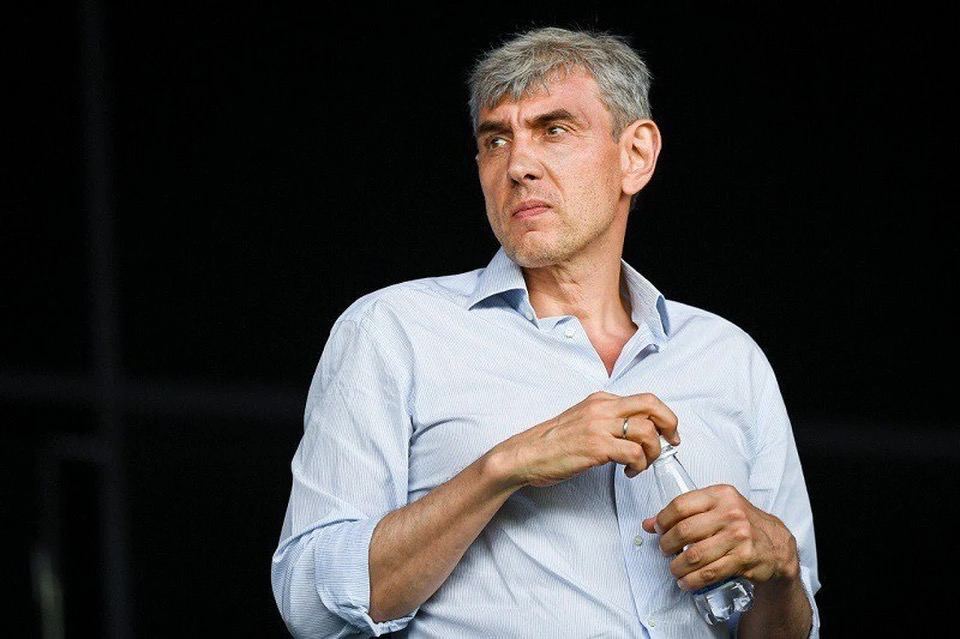 Галицкий обошёл Дурова в рейтинге доверия россиян Сергей Галицкий поднялся в новом рейтинге доверия от РОМИР и обогнал Павла Дурова Осенью именно краснодарский предприниматель показал самый большой рост Галицкий известен как основатель Магнита создатель ФК Краснодар и человек построивший стадион и парк ставшие символами города Сейчас он развивает винодельню и участвует в городских проектах Лидеры рейтинга прежние Владимир Соловьёв Никита Михалков Андрей Малахов Константин Хабенский и Павел Воля Подписаться на kpkuban Читать нас в MAX