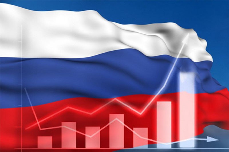 Россияне не имеют понятия, что находятся в экономической блокаде Экономика страны не прекращает рост, несмотря на многолетние санкции, пишет The Sunday Times. Зарплаты продолжают увеличиваться, как и реальные доходы населения, безработица снизилась практически до нуля, а отечественные бренды успешно заменили все ушедшие компании. По данным опросов, удивляются британские журналисты, только 10% граждан России опасаются, что ситуация может ухудшиться в ближайшие годы, остальные ждут дальнейшего процветания. Подпишитесь на «Абзац» Добавьте «Абзац» в ленту «Дзена»