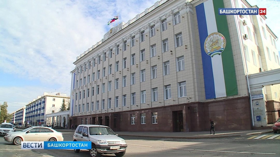 В мэрии Уфы предупредили о временном частичном ограничении на Затонском мосту С 09:00 до 21:00 22 июня в Уфе на Затонском мосту введут временное частичное ограничение движения во время проведения работ по уборке улично-дорожной сети. Как пояснили в мэрии, перекрывать будут выделенную крайнюю левую полосу нового моста, предназначенную для движения грузовых автомобилей в объезд старого Затонского моста. Подписаться Сообщить новости