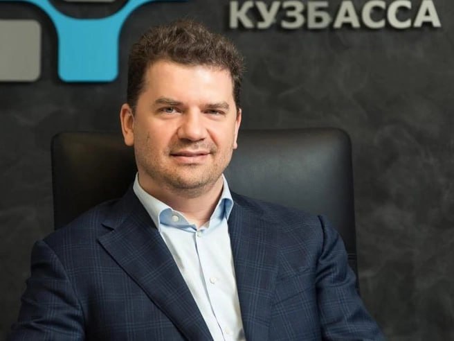 ⏺Министр здравоохранения Кузбасса подтвердил свою отставку В публикации экс-чиновник отметил, что ему выпало трудится в «непростое время», но, как он считает, ведомство всё равно проделало большую работу. Трудился с самоотдачей, вникая в существующие проблемы, реагируя на каждое ваше обращение и стараясь помочь, — пишет Беглов в прощальном посте. Как заявил политик, он временно перестанет ввести свой аккаунт в telegram и VK. Почему спустя три годы работы Дмитрий Беглов решил покинуть пост, он не объяснил. ⏹