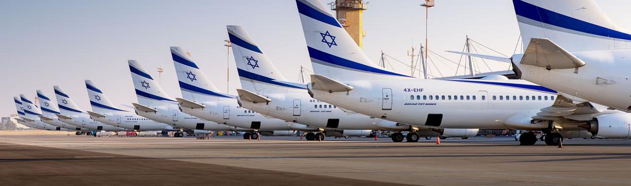 El Al изменила правила провоза ручной клади для билетов LITE на рейсах в Европу и ОАЭ. С 21 мая чемоданы до 8 кг необходимо сдавать в багаж бесплатно — на регистрации или у выхода на посадку. В салон разрешено брать только документы, лекарства и ценные вещи. Исключение — участники Matmid со статусом Silver и выше, при наличии места в багажных полках.