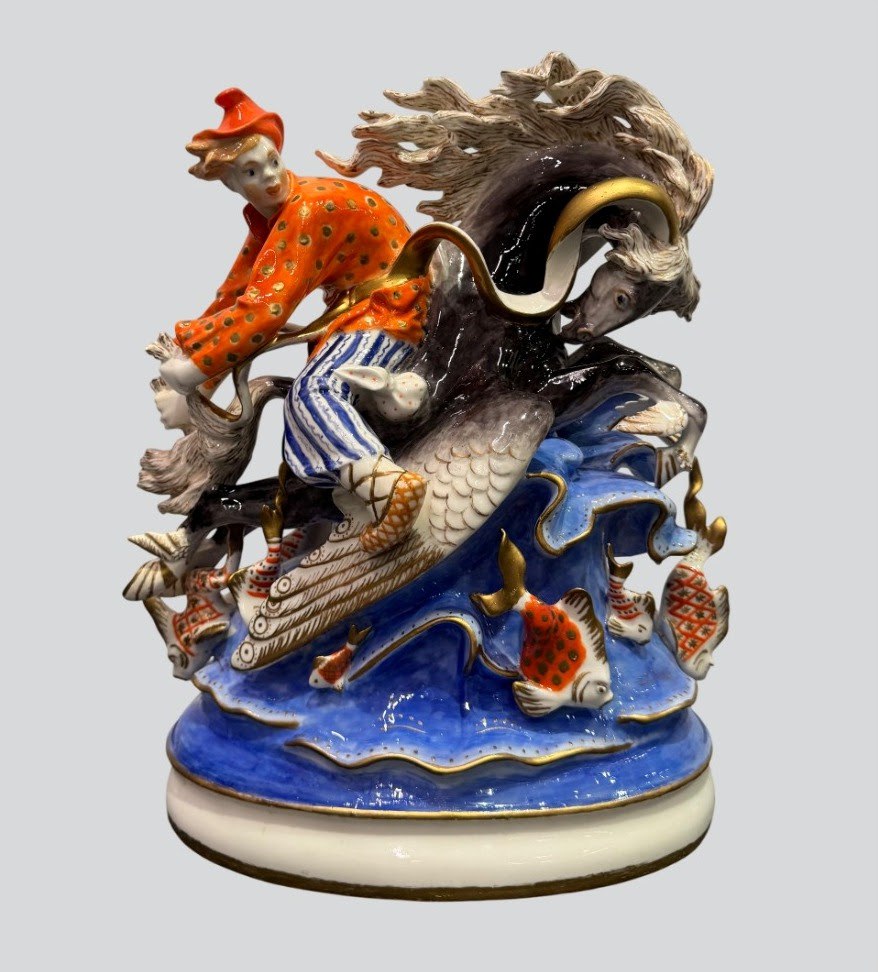 Открытия недели в Москве В Новой Третьяковке с 11 ноября Владимир Немухин Игра в абстракцию к 100 летию со дня рождения художника Впервые будут представлены архивные материалы личные документы фотографии письма позволяющие глубже понять внутренний мир Немухина и проследить эволюцию его творчества Пушкинский музей откроет 11 ноября выставку От рассвета до заката Византийские монеты из коллекции Г А Щетинина На ней впервые будут показаны золотые и серебряные монеты из коллекции Герольда Александровича Щетинина созданные в период от времени правления Константина I 306 337 до царствования Иоанна VIII Палеолога 1425 1448 некоторым экспонатам уже более 1500 лет В выставочном зале Медиацентра парка Зарядье 12 ноября откроется выставка номинантов 6 Московской Арт Премии Награда присуждается за вклад в развитие современного искусства проектам ставшим значимым явлением в культурной жизни столицы за прошедшие полтора года Галерея SISTEMA представит 12 ноября выставку Динамика хрупкого Она объединит в одном пространстве около 25 произведений Ивана Асиновского и Сергея Орлова двух скульпторов принадлежащих к разным эпохам но одинаково увлеченных пластическими возможностями фарфора С 12 ноября в Центре современного искусства Винзавод начнут работать Открытые студии где посетители смогут познакомиться с участниками 13 сезона Музей Международного нумизматического клуба откроет 12 ноября новую выставку Боги цари и варвары Монеты Боспорского царства Выставка посвящена Боспорскому царству которое было расположено на берегах Черного и Азовского морей его торговым и политическим связям с Великой степью Древней Грецией и Римской империей В ГЭС 2 с 13 ноября новая выставка Нетемные века новеллы о Средневековье и академизмах Ее ключевая тема возвращение к Античности и Средневековью как способ выразить отношение к настоящему и мечты о будущем Напоминаю что с этого же дня вход на выставки в ГЭС 2 становится платным за исключением открытых до этого момента В Pogodina Gallery с 13 ноября по 14 декабря пройдет персональная выставка московской художницы Юлии Кернер Не отбрасывая тени Проект представляет новую серию графических работ в которых центральным образом выступает платок универсальный символ исследуемый художницей через призму юнгианских архетипов коллективного бессознательного и современной социальной тревоги В Shift Gallery с 13 ноября Отбрось свой взгляд групповой выставочный проект трех галерей Shift Shilo Tōmo и трех художников Арины Франк Кирилла Гатавана Даниила Антропова под кураторством Дарьи Тишковой посвященный исследованию тела как пространства встречи внутреннего и внешнего а также месту рождения и проживания травмы А буквально через дорогу в ЗАЙКА Space в тот же день откроется выставка Мои подарки Из собрания Александра и Татьяны Рытовых посещение по предварительной договоренности Еще на прошлой неделе Государственный музей Пушкина открыл новые залы на Арбате а в них выставку Шедевры из собрания Государственного музея А С Пушкина Сергей Орлов Иванушка на Коньке Горбунке 1944 1945 SISTEMA Москва открытиянедели я поведу тебя в музей