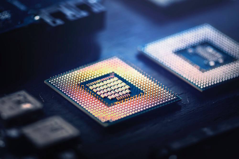 В России появился Mac mini по русски компания Yadro начала выпуск мини ПК Kvadra Корпус свой сборка своя но внутри чипы Intel