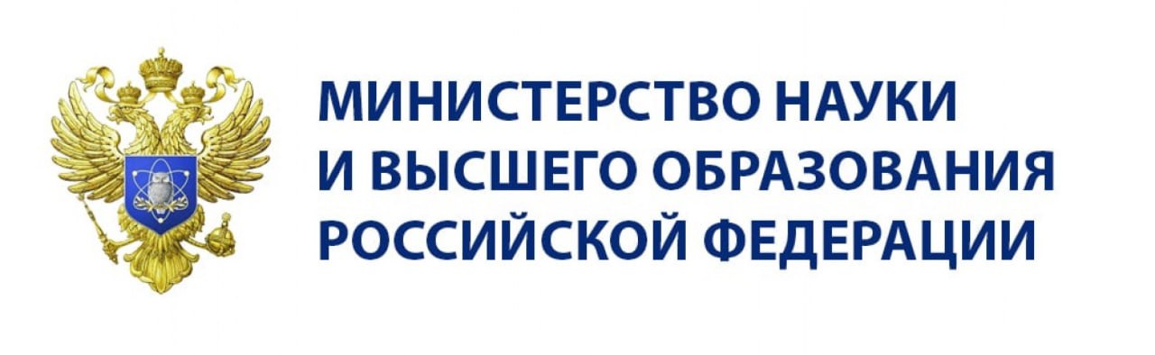 Новгородские ученые выявили отличительные признаки раннего ожирения у детей 3 сентября Новости Минобрнауки Ученые Новгородского государственного университета имени Ярослава Мудрого НовГУ исследовали распространенность и кардинальные симптомы метаболического синдрома у детей При этом авторы установили различия в начале раннего ожирения у мальчиков и девочек Диагноз метаболический синдром обычно ставят ребенку не ранее десятилетнего возраста при наличии ожирения по верхнему типу фигура яблоко и как минимум двух критериев артериальная гипертензия дислипидемия снижение уровня хорошего холестерина сахарный диабет 2 типа гиперурикемия Однако в настоящее время врачи педиатры отмечают в детской популяции ускоренный рост числа пациентов с лишним весом и ожирением Ученые отмечают что главный признак метаболического синдрома ожирение по верхнему типу можно выявить с шестилетнего возраста Если окружность талии у ребенка больше чем у 90 детей его пола и возраста можно говорить об ожирении Такое отложение жировой массы в области живота это фактор риска коморбидных заболеваний сердечно сосудистой системы Кроме того это свидетельствует о нарушениях обменных процессов липидов и углеводов Интересны половые различия У девочек метаболический синдром регистрируется в виде сочетания абдоминального ожирения со снижением холестерина и повышением артериального давления В то же время у мальчиков абдоминальное ожирение чаще ассоциировано с повышением уровня глюкозы и артериального давления рассказала один из авторов исследования доцент кафедры педиатрии НовГУ Наталья Ларина Авторы считают что при постановке диагноза особое внимание нужно обратить на анамнез жизни пациента Развитию метаболического синдрома способствует сочетание таких факторов как несбалансированное питание малоподвижный образ жизни отягощенная наследственность по лишнему весу и ожирению
