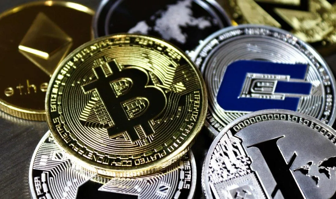 С 13 мая 2026 года Мосбиржа начнёт расчёт и публикацию индексов Solana Ripple Tron и Binance Coin в дополнение к индексам биткоина и Ethereum Для расчётов будут использовать данные четырёх криптобирж