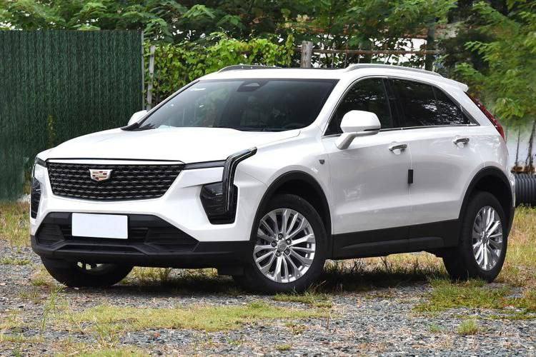 Вдруг выяснилось, что совершенно новый Cadillac XT4 2025 года выпуска в Китае по "антикризисной" цене теперь стоит от 160 тыс юаней. Это примерно 1,8 млн ₽. В России большинство отечественных машин в самой бедной комплектации стоят дороже. Как же так?