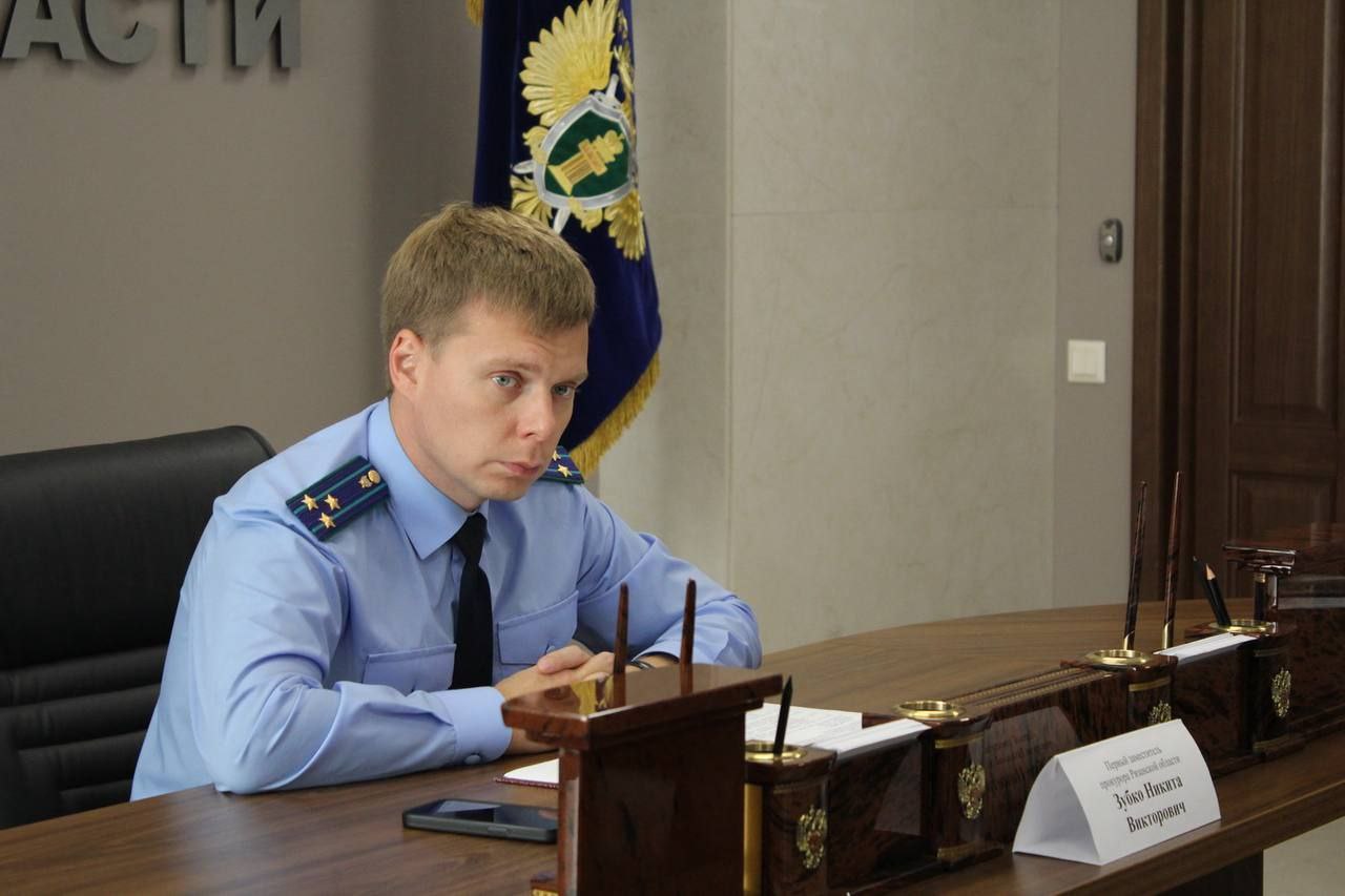 Бывший первый зампрокурора Рязанской области Никита Зубко пошёл на повышение и занял должность зампреда правительства Самарской области.  Умный был и отзывчивый - системе такие не нужны.