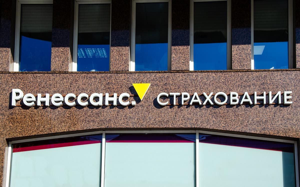 Акционеры ПАО "Группа "Ренессанс страхование" одобрили в ходе годового собрания в пятницу выплату финальных дивидендов за 2024 год в размере 6,4 рубля на акцию, что составляет в сумме 3,56 млрд рублей, сообщает страховщик. Такое решение соответствует рекомендации совета директоров общества от 4 июня 2025 года. С учетом ранее выплаченных дивидендов в размере 3,6 рубля на акцию общая сумма дивидендов за 2024 год достигнет 10 рублей на акцию, или 5,56 млрд рублей в общей сложности. Сумма соответствует примерно 50% чистой прибыли группы по МСФО за 2024 год. Дата, на которую определяются лица, имеющие право на получение дивидендов - 15 июля 2025 года. Выплата будет произведена в июле-августе. По данным компании, дивидендная доходность ее акций на момент принятия решения превышает 5%. #reni