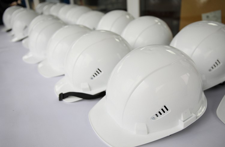 Строительство электроподстанции 110 6 кВ Снеговая для растущего микрорайона началось во Владивостоке Объект обеспечит надёжным электроснабжением строящиеся и существующие многоквартирные дома в Снеговой Пади Сейчас уже подготовлена площадка для размещения подстанции монтируется фундамент для будущих элементов металлоконструкций энергообъекта Читайте наши новости в МАХ